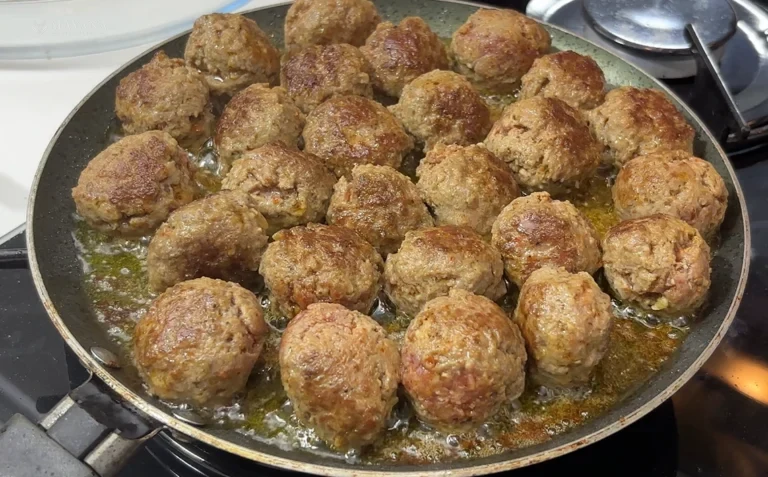 Köfteyi Tavada Eşit Pişirme Tekniği