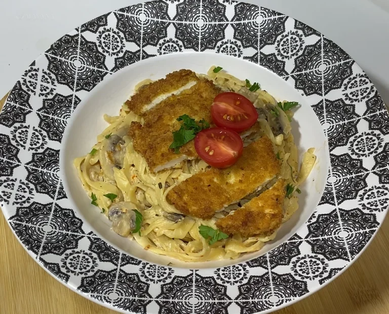 Pankolu Tavuk ve Kremalı Fettuccine Alfredo Tarifi