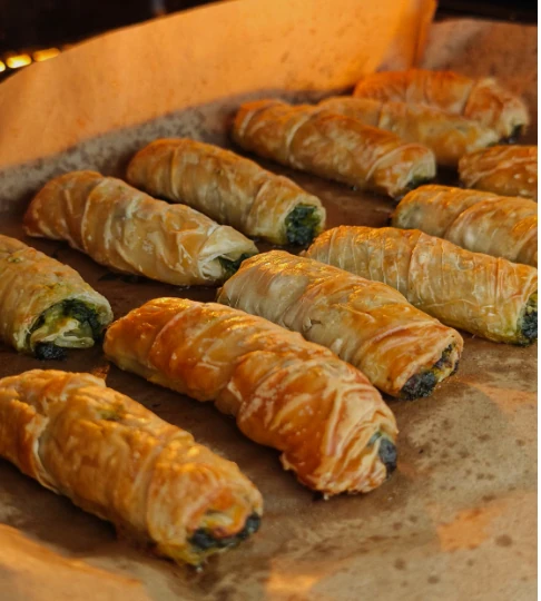 Börek İçin Maden Suyu mu Süt mü Daha İyi Sonuç Verir?